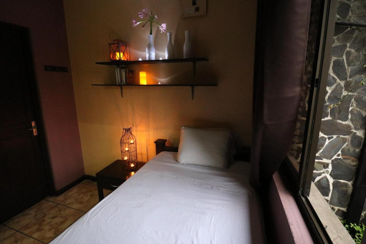 Hotel Casa Aura Cartago Luaran gambar